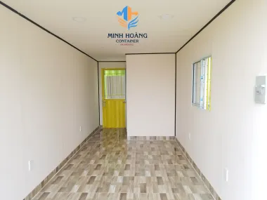 Container nhà ở 20 feet có toilet vàng viền đen