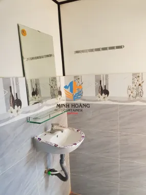 Container văn phòng 20 feet toilet xanh dương vỏ container thường