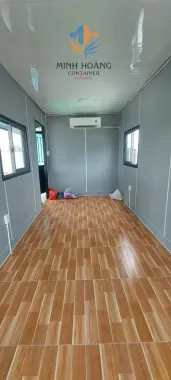 Container nhà ở lắp ghép 2 tầng 2x40 feet đen khung kính có toilet