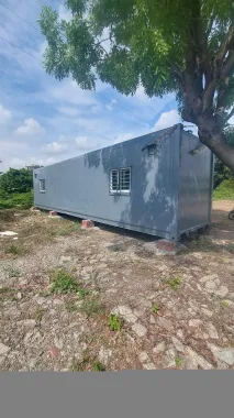 Nhà container 40 feet màu xám xanh đầy đủ điện, đèn, quạt hút, máy lạnh