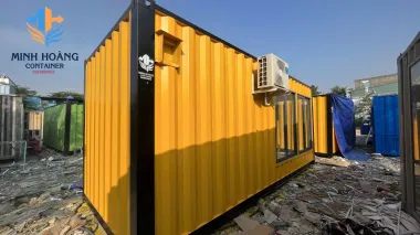 Thiết Kế Nhà Container Chữ L 2x20 Feet Dạng Kính: Tối Ưu Diện Tích, Tích Hợp Ban Công Rộng