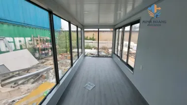 Container Văn Phòng 20 Feet Xám Khung Kính Mẫu 1