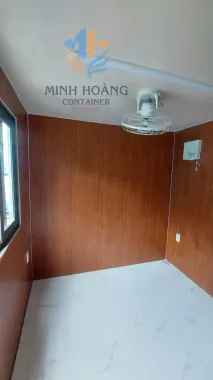 Container Cafe 20 Feet Xanh Lá Chia 2 Phòng Ốp Gỗ Hiện Đại
