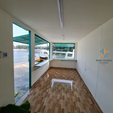 Container Cafe 20 Feet Xanh Viền Trắng Có Sân Thượng