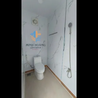 Container Cafe 20 Feet Đen Viền Trắng Có Toilet Cửa Ngoài 