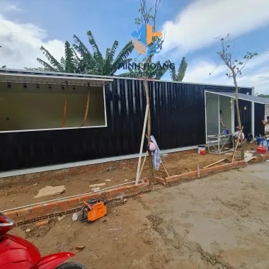 Container Cafe 40 Feet Đen Viền Trắng – Không Gian Kinh Doanh Hiện Đại & Phá Cách