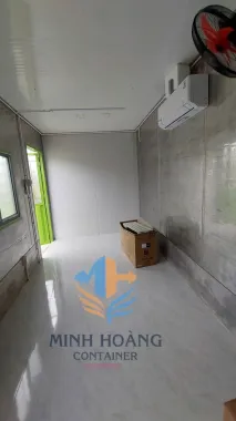 Container Nhà Ở 20 Feet Xanh Lá Có Toilet Cửa Ngoài