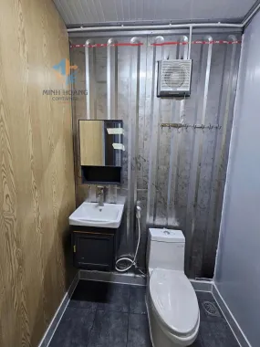 Container Văn Phòng 20 Feet Không Gian Toilet Hiện Đại