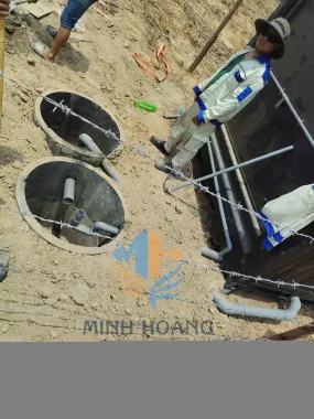 Container Văn Phòng 20 Feet Đen Có Toilet Kèm Hố Thoát