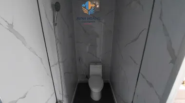 Container Văn Phòng 20 Feet Trắng Khung Kính Có Toilet: Hiện Đại & Tiện Nghi