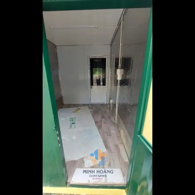 Container Văn Phòng 20 Feet Xanh Lá Viền Vàng Chia 2 Phòng 
