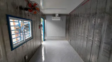 Container Văn Phòng 20 Feet Có Toilet – Thiết Kế Xanh Dương Viền Đen Hiện Đại