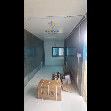 Container nhà ở 20 feet xám đậm làm từ container lạnh có wc và máy lạnh mẫu 1