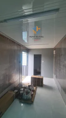 Container nhà ở 20 feet xám đậm làm từ container lạnh có wc và máy lạnh mẫu 1