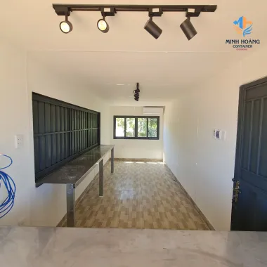 Container Cafe 20 Feet Giả Gỗ Có Sân Thượng: Giải Pháp Kinh Doanh Tối Ưu