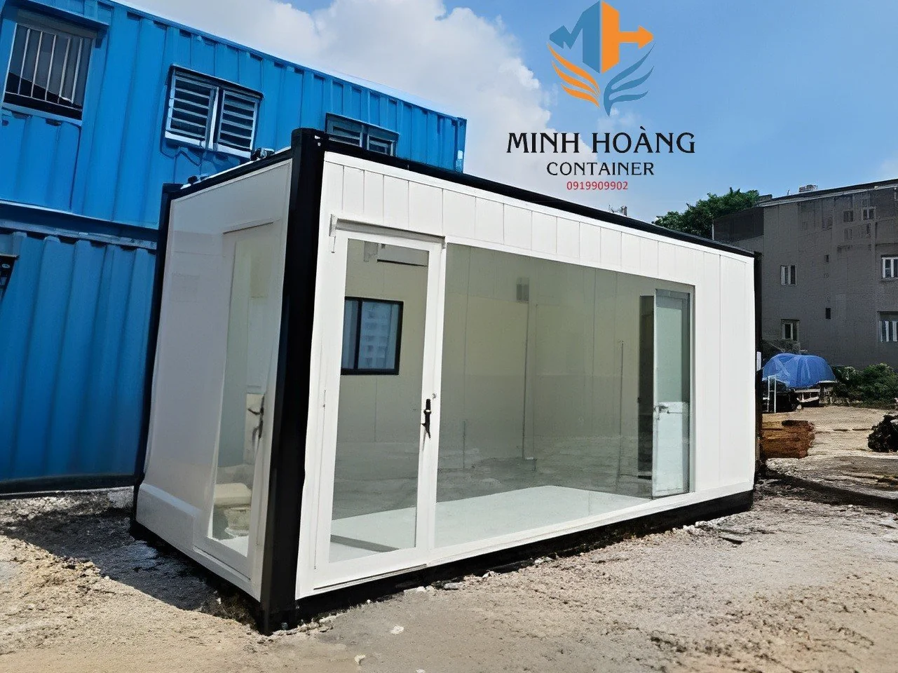  Container nhà ở 20 feet khung kính có toilet trắng viền đen