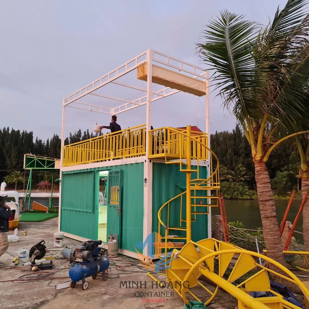 Container Homestay 20 Feet Có Sân Thượng: Xu Hướng Nghỉ Dưỡng Xanh