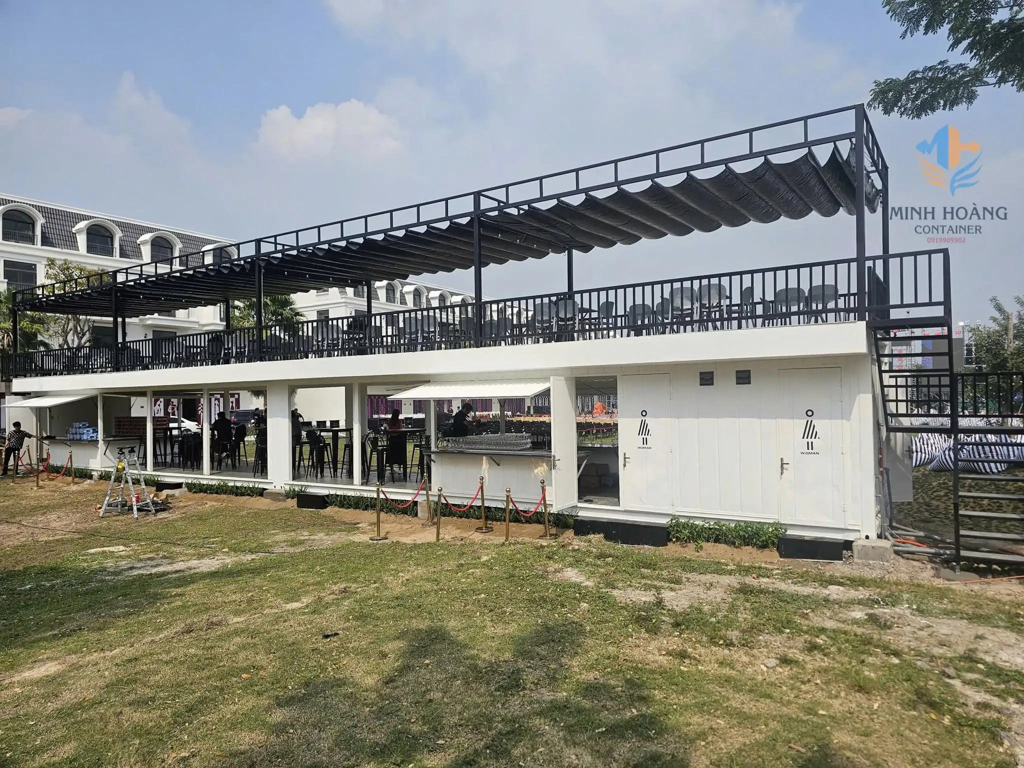 CONTAINER CAFE