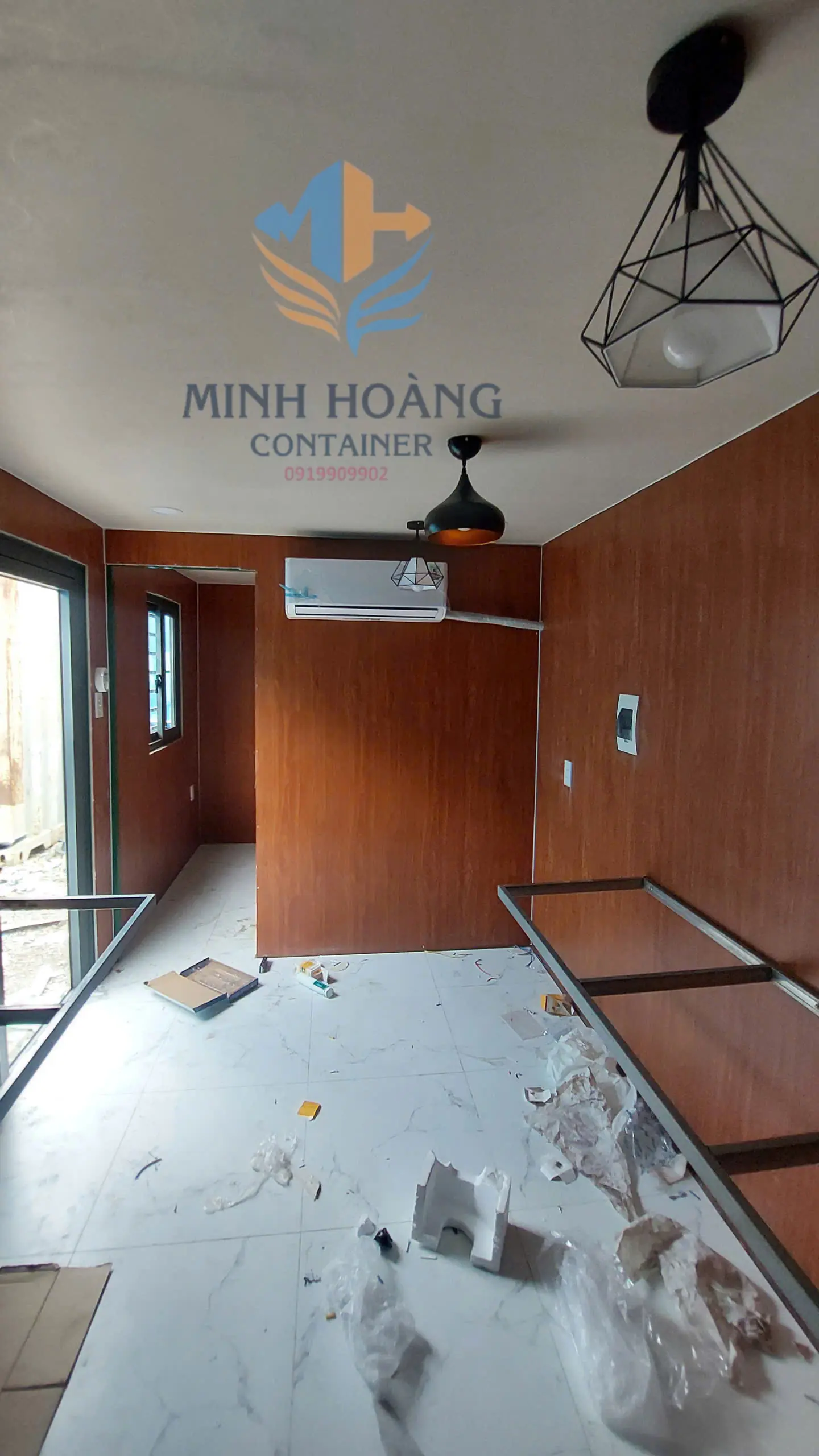 CONTAINER CAFE