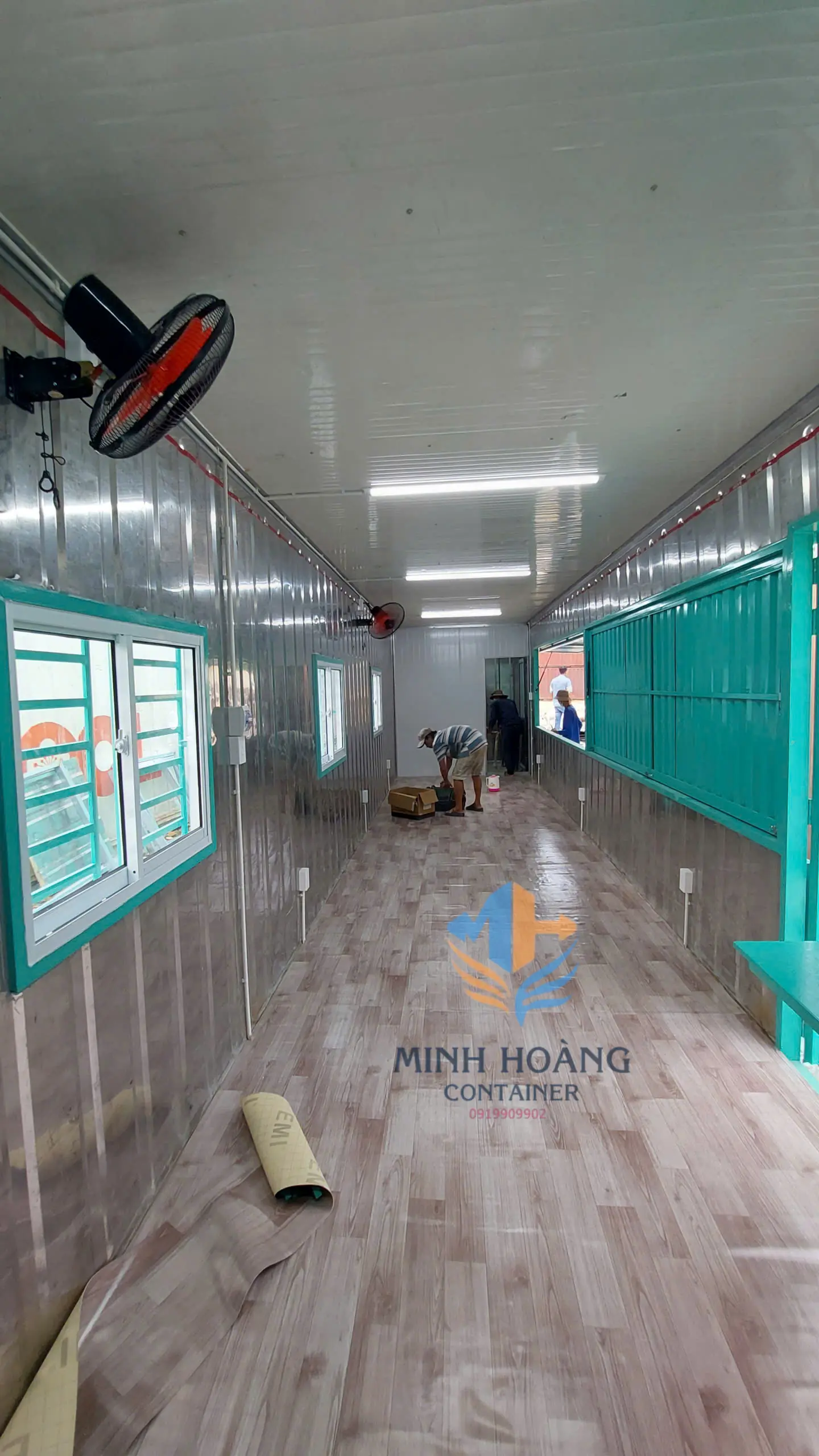 CONTAINER CAFE