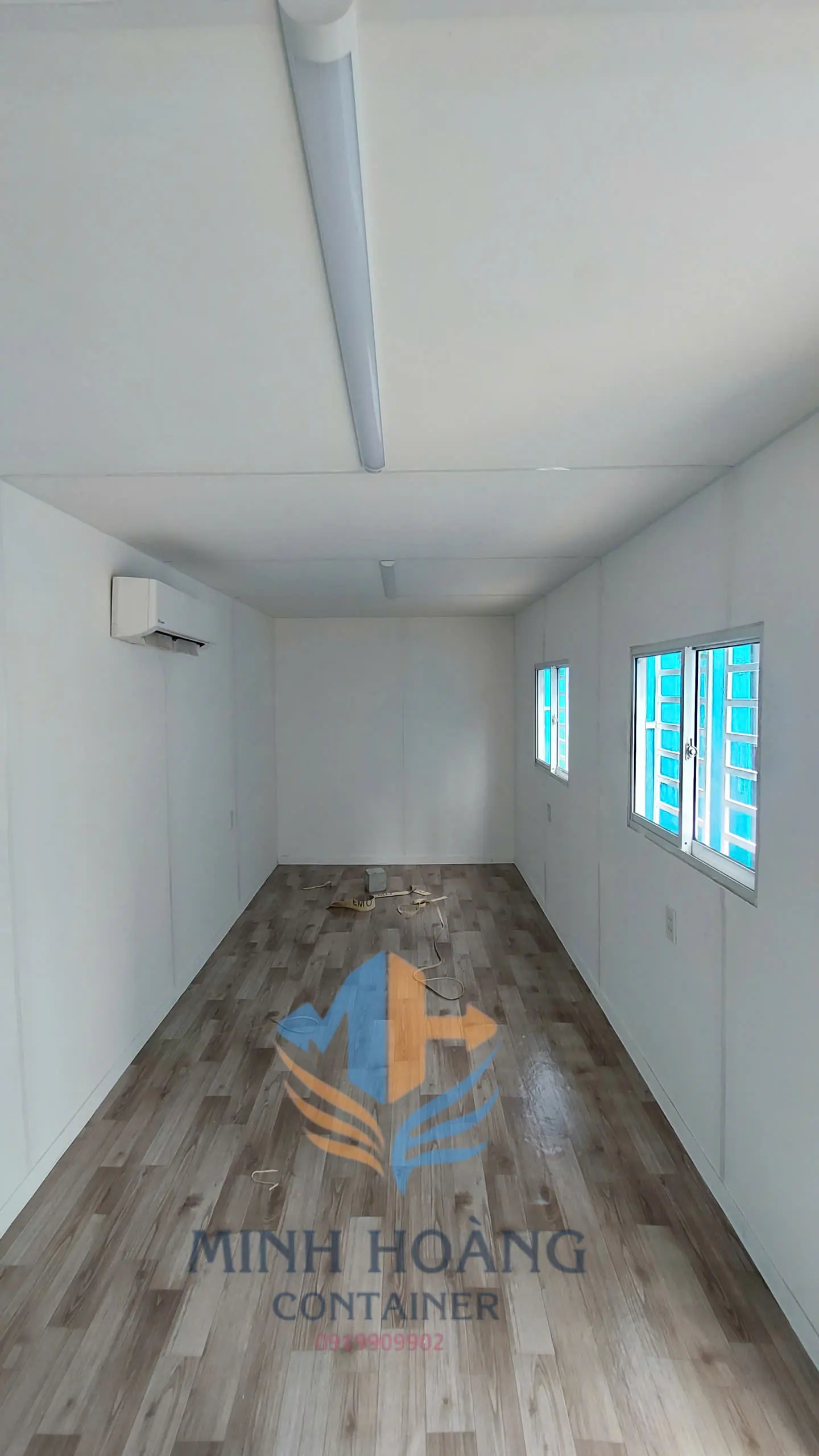 Container Văn Phòng 20 Feet Xanh Lá Viền Đen Có Toilet