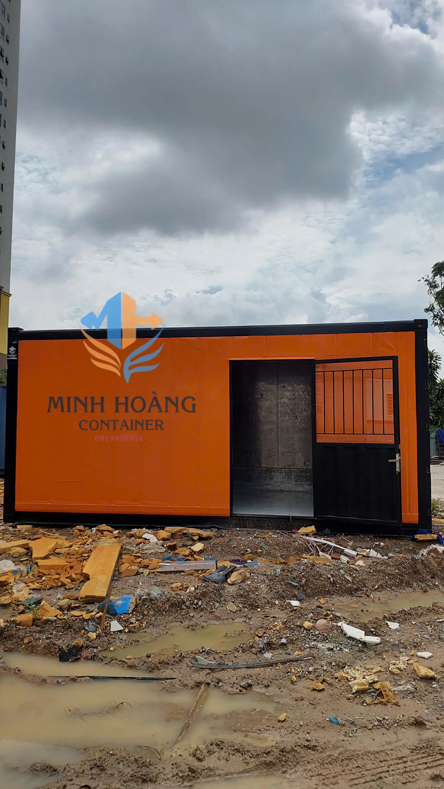 Container Văn Phòng 20 Feet Cam Viền Đen Mẫu 1