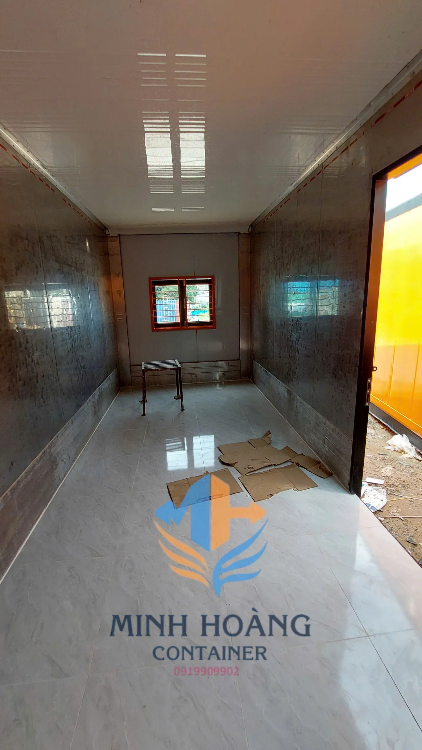 Container Văn Phòng 20 Feet Cam Viền Đen Mẫu 2