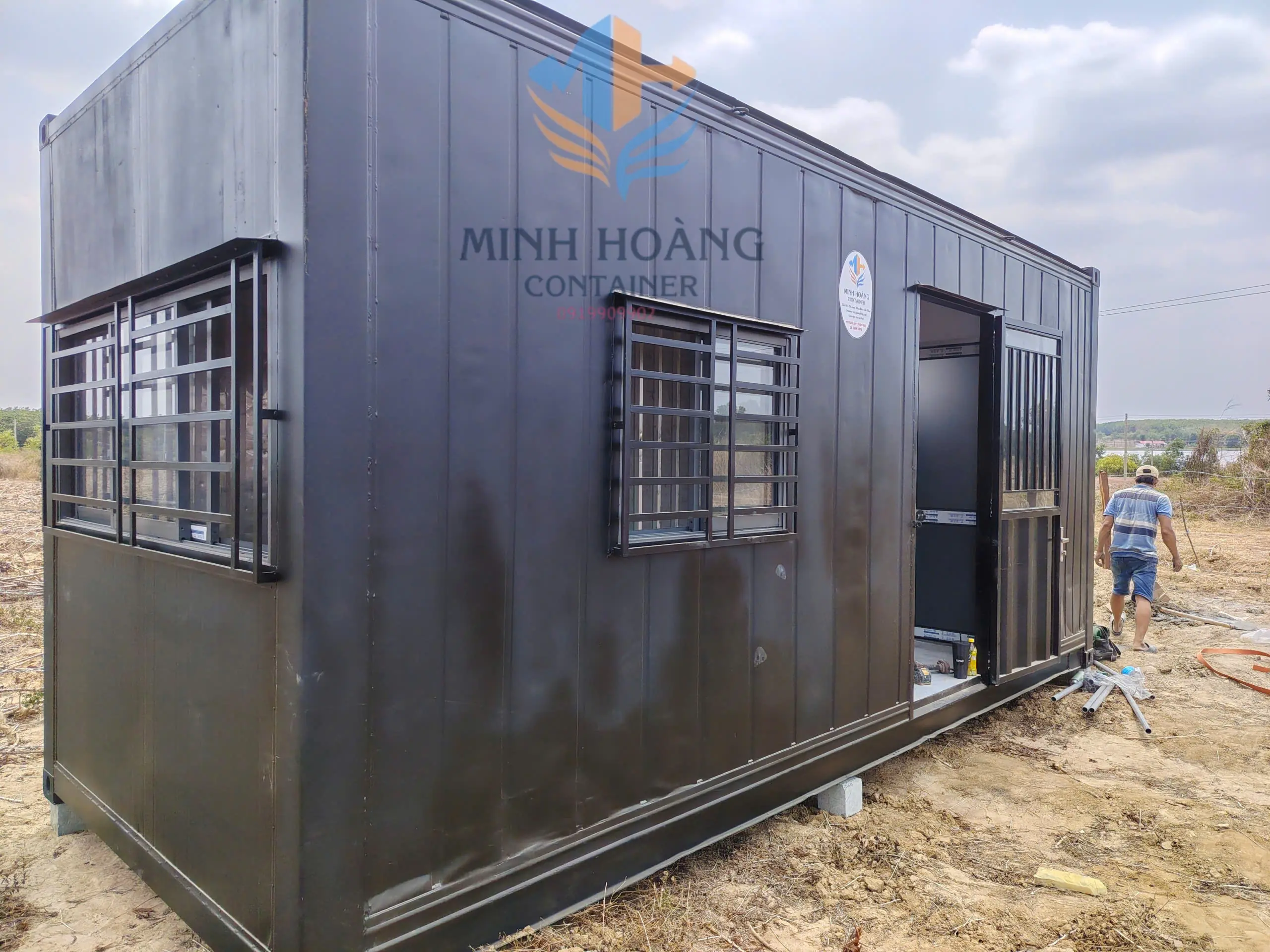 Container Văn Phòng 20 Feet Đen Có Toilet Kèm Hố Thoát