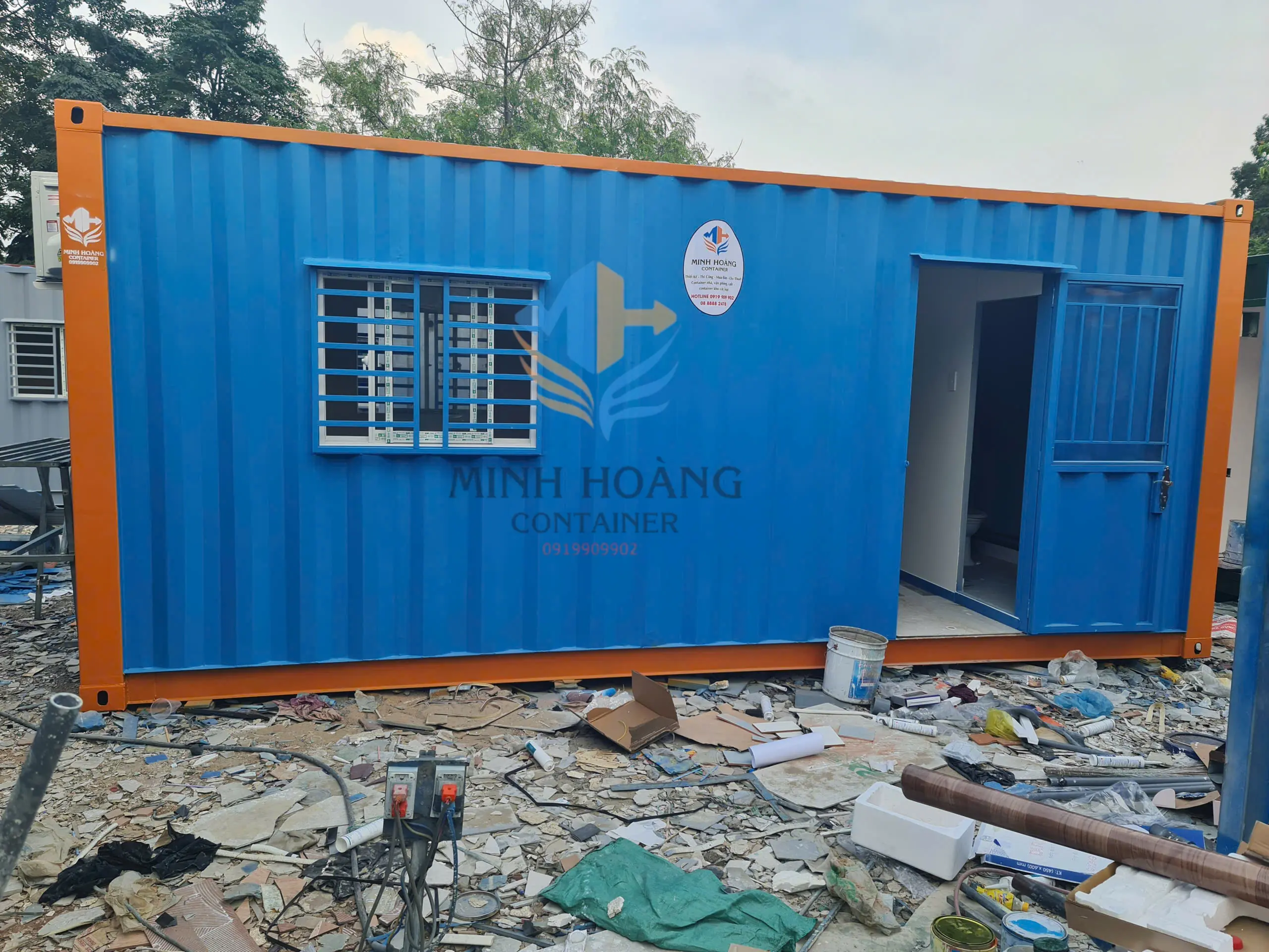 Container Văn Phòng 20 Feet Xanh Dương Viền Cam Có Toilet