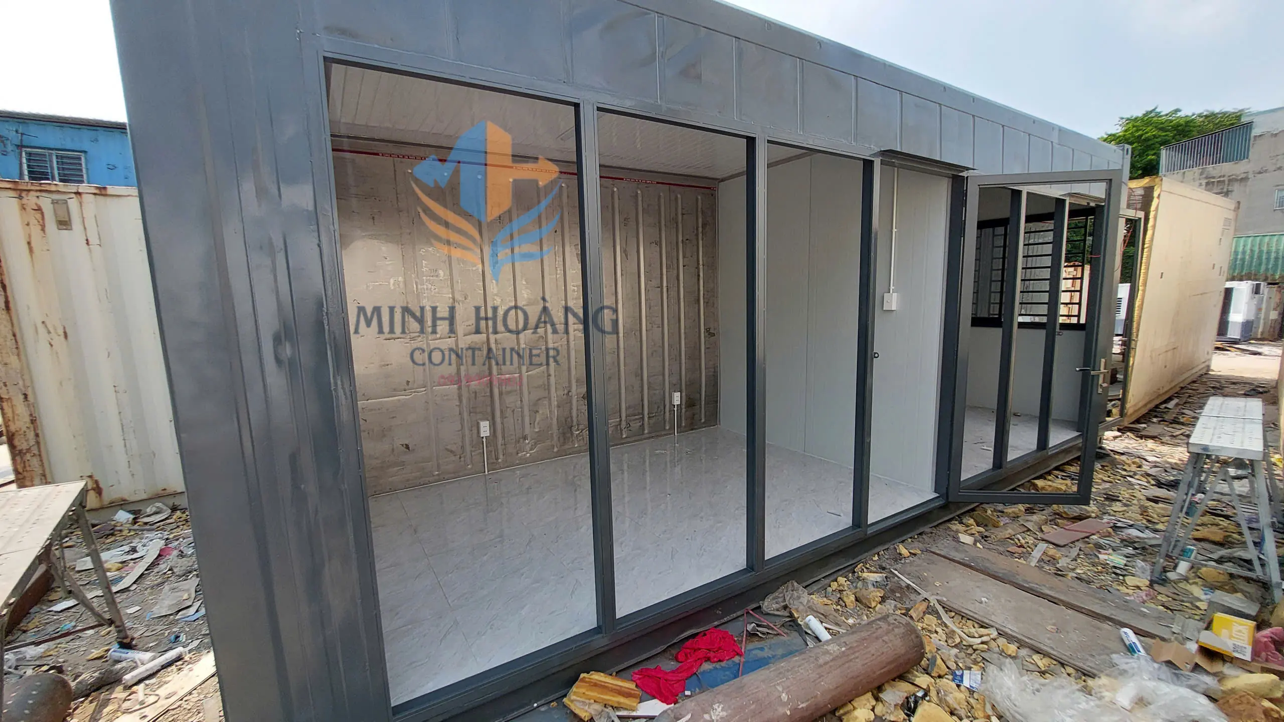Container Văn Phòng Xám Chia 2 Phòng Kích Thước Theo Yêu Cầu